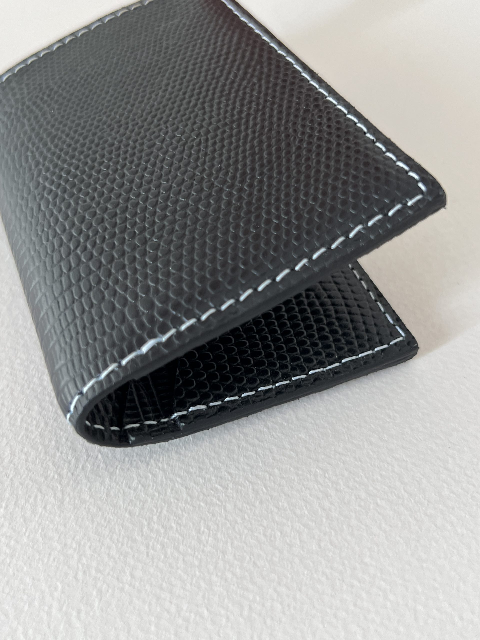 porte carte cuir noir lézard maroquinerie de luxe